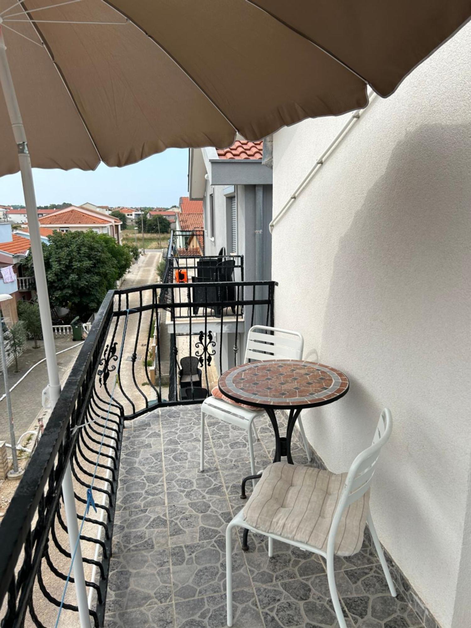 Apartments Zrakic Затон Экстерьер фото